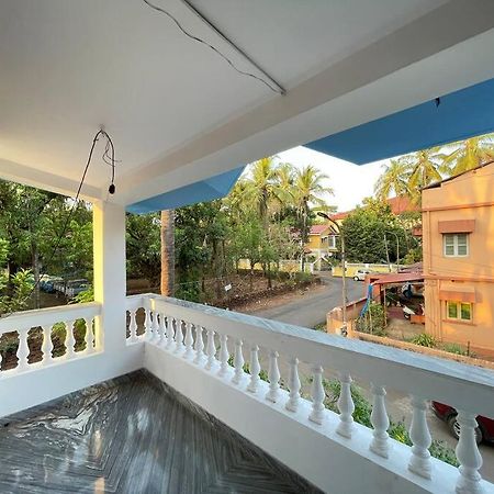 Entire 2 Bhk Spacious Apartment On First Floor - Sai Homestay Madgaon Exterior photo